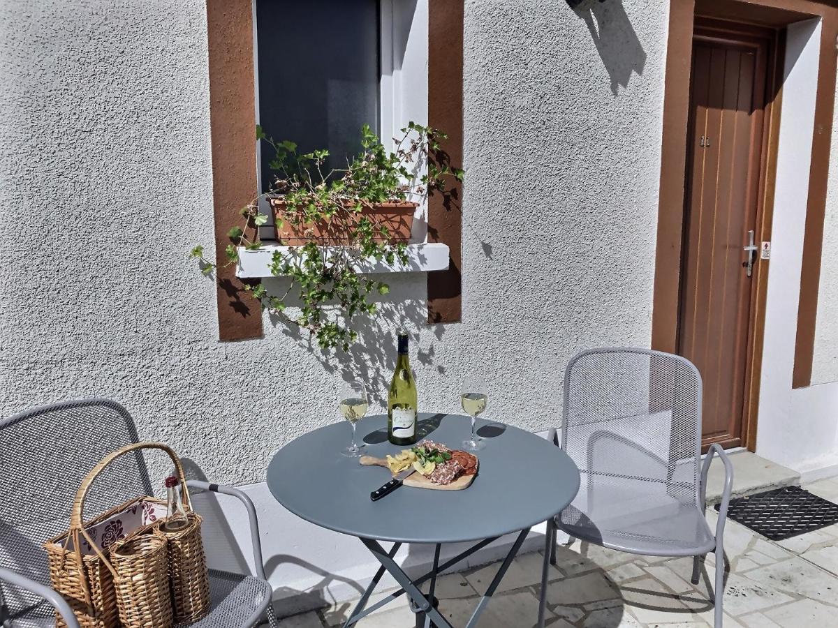Logis Hotel Du Cygne Bracieux Zewnętrze zdjęcie