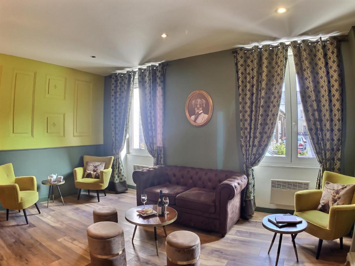 Logis Hotel Du Cygne Bracieux Zewnętrze zdjęcie