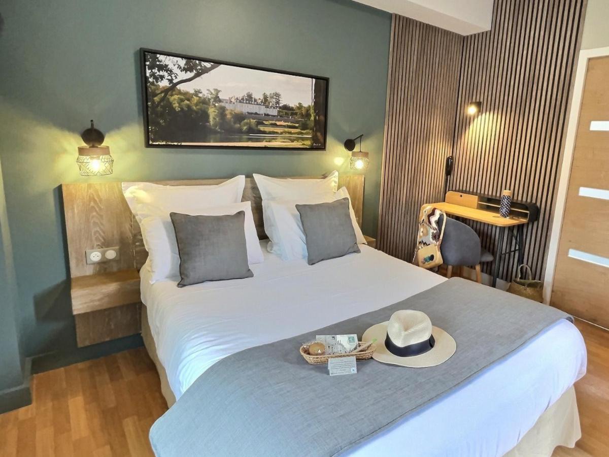 Logis Hotel Du Cygne Bracieux Zewnętrze zdjęcie