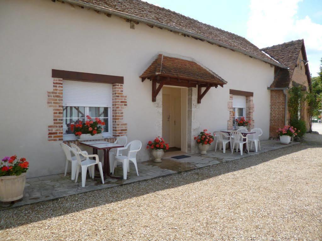 Logis Hotel Du Cygne Bracieux Zewnętrze zdjęcie
